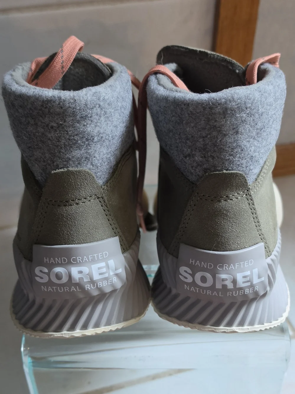 NIB! Sorel Out 'N About III Conquest Boots